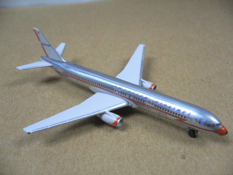 HERPA WING 1/500 AA AMERICAN AIRLINES BOEING 757-200 N679AN (503846)