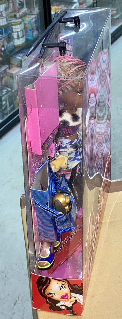 C1205 MGA 27778 ITALY BRATZ WORLD NEL MONDO MODA A TOKYO A GO-GO # SASHA DOLL