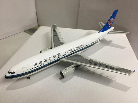 JC WINGS 1/200 CHINA SOUTHERN AIRBUS A300-600R B-2327 (JC2066) (P15M-110)