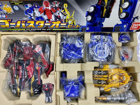 BANDAI 76281 特命戰隊 GO BUSTER 三体 特命合體 DX GO-BUSTER OH SET 二手 （HKG)