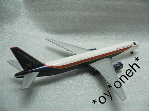 HERPA WINGS 1/500 EAST MIDLANDS AIRPORT BOEING 777-300 (506496)