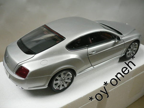 MINICHAMPS 1/18 BENTLEY CONTINENTAL GT SILVER (07341) (C802-360)