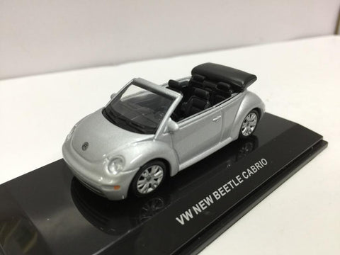 AUTOART 1/64 VW NEW BEETLE CABRIOLET 2002 REFLEX SILVER METALLIC (20321) (C1123-136B)