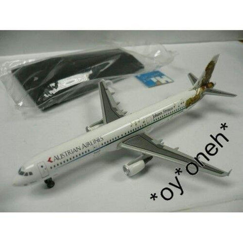 DRAGON WINGS 1/400 AUSTRIAN PINZGAU A321 OE-LEE 55117 (WKG)