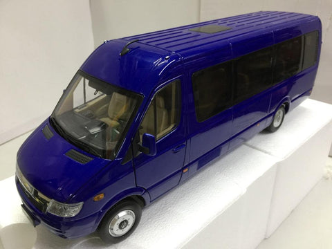 LONG RIVER 長江 1/24 GLORY 奕胜純電動商務車 (PIU150)