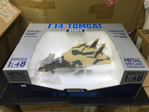 FABBRICATO DA ARMOUR COLLECTION 1/48 F-14 TOMCAT U.S. NAVY "TOP GUN" (98039) (BUY)