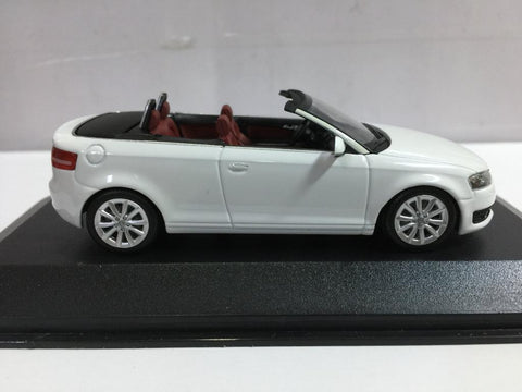 MINICHAMPS 1/43 AUDI A3 CABRIOLET IBISWEISS (501.08.033.13) (39271) (BUY)