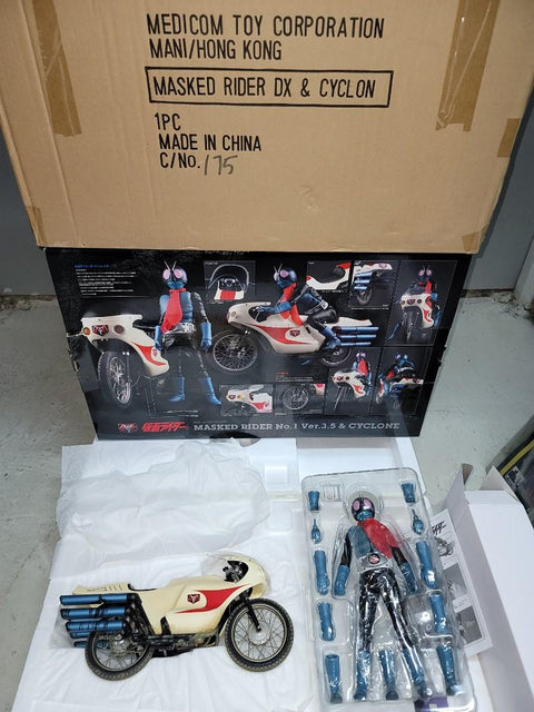 medicom 幪面超人舊1號masked rider dx  old  1st ver. 3.5 & cyclone 旋風號電單車