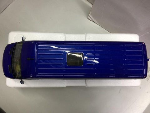 LONG RIVER 長江 1/24 GLORY 奕胜純電動商務車 (PIU150)
