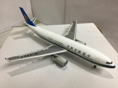 JC WINGS 1/200 CHINA SOUTHERN AIRBUS A300-600R B-2327 (JC2066) (P15M-110)