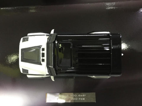 MINICHAMPS 1/43 BRABUS 500 4x4 2016 White (437 032462) (13837) (PIU130)