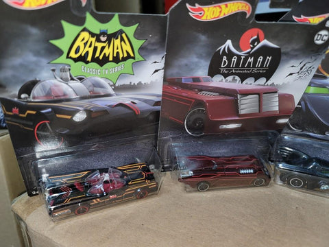 Hotwheels batman batmobile set of 5 DC gdg83