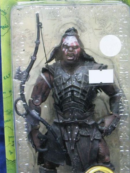 TOY BIZ 魔戒 魔戒現身 LORD OF THE RINGS FELLOWSHIP OF THE RING LURTZ WITH REAL ARROW LAUNCHING ACTION (LOTR-81440 店)