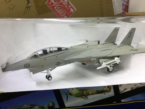 FRANKLIN MINT ARMOUR COLLECTION 1/48 F14 TOM CAT FIRST COM BAT B11E400 (00000) (PIU370)