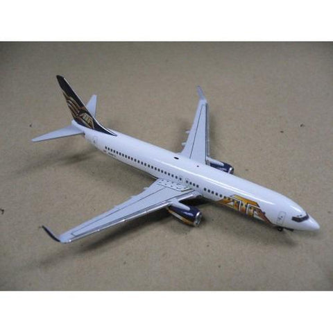 GEMINI JETS 1/400 ATA BOEING 737-800 N301TZ GJATA250 (70250) (PIU10)
