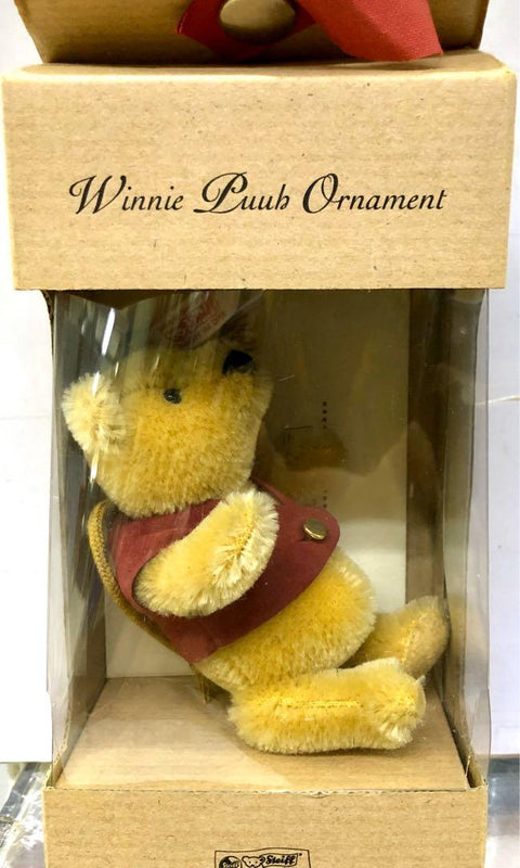 GOEBEL MI HUMMEL FROSTY FRIENDS LIMITED EDITION COLLECTORS SET WITH STEIFF SNOWMAN WINNIE THE POOH 陶瓷公仔 羊毛雪人維尼（C742-518)