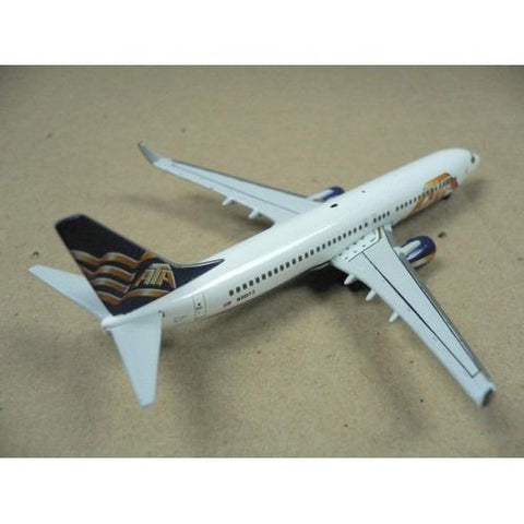 GEMINI JETS 1/400 ATA BOEING 737-800 N301TZ GJATA250 (70250) (PIU10)