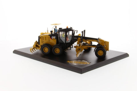 DIECAST MASTERS 1/50 Cat Diesel No. 12 & 12M3 Motor Grader (85560) (49560) (C1128-42)