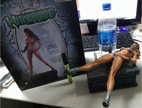 THE CS MOORE STUDIO WITCHBLADE ARMOR BIKINI STATUE FACTORY SAMPLE 4983 陶瓷製品 (BUY)