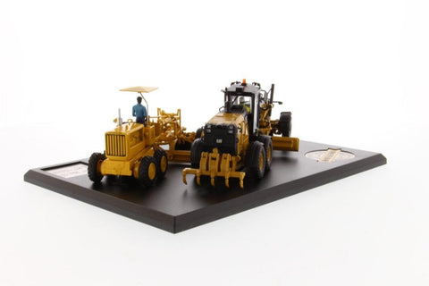 DIECAST MASTERS 1/50 Cat Diesel No. 12 & 12M3 Motor Grader (85560) (49560) (C1128-42)