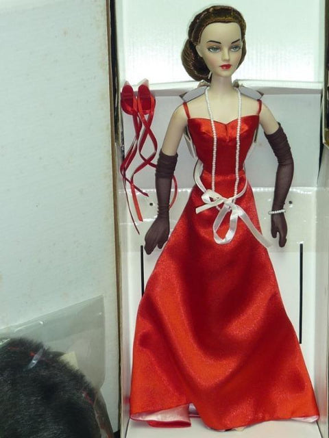 MADRA DOLL 38CM TALL RED FOX (PIU300)