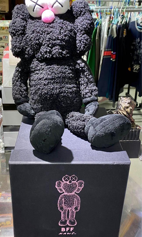 C600A-186  KAWS BFF 20” PLUSH