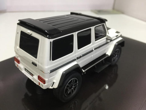 MINICHAMPS 1/43 BRABUS 500 4x4 2016 White (437 032462) (13837) (PIU130)
