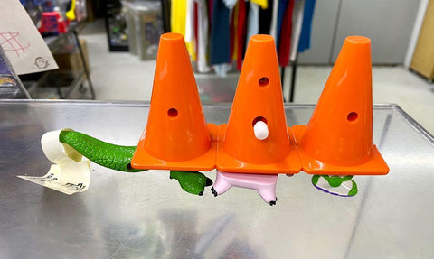 C935-44 APPLAUSE 42658 DISNEY TOY STORY 2 TRAFFIC CONES ACTION FIGURE WIND-UP 反斗奇兵 上鍊 交通路標筒 連 巴斯光年 豬 龍 腳