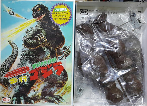 BANDAI 00882 RE-ISSUE BULLMARK THE KING OF THE MONSTERS WALKING GOD ZILLA PLASTIC MODEL KIT WITH T-SHIRT WITH BULLMARK LOGO 復刻版 世紀之大怪獣 歩行 哥斯拉 模型連 BULLMARK LOGO TEE (BUY) b22442758