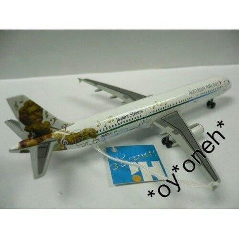 DRAGON WINGS 1/400 AUSTRIAN PINZGAU A321 OE-LEE 55117 (WKG)