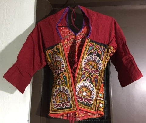 印度民族服 肚皮舞 上衣 RABARI BANJARA TRIBAL ETHNIC KUCHI BELLY DANCE OLD INDIAN CHOLI TOP ATS b31582009 E3497-840N