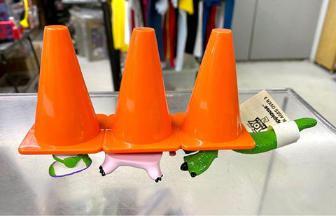 C935-44 APPLAUSE 42658 DISNEY TOY STORY 2 TRAFFIC CONES ACTION FIGURE WIND-UP 反斗奇兵 上鍊 交通路標筒 連 巴斯光年 豬 龍 腳