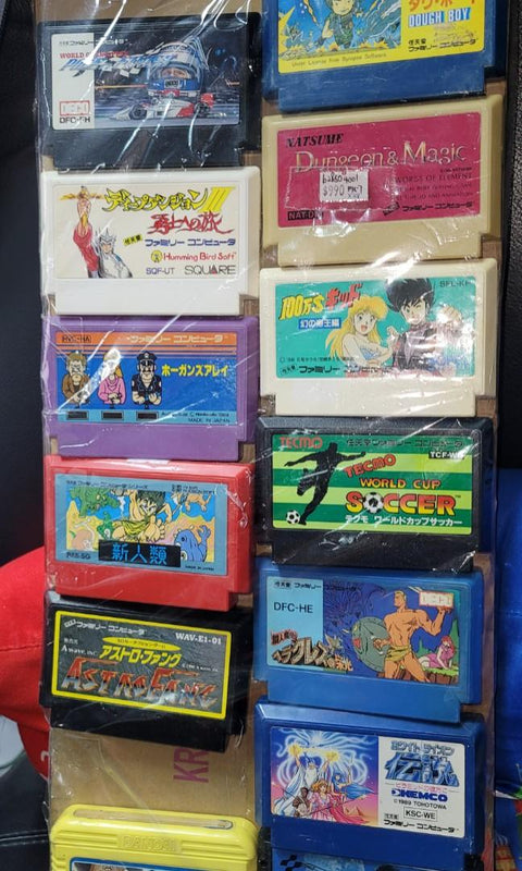 大量任天堂紅白機帶超過 2000 盒 nintendo fc family computer