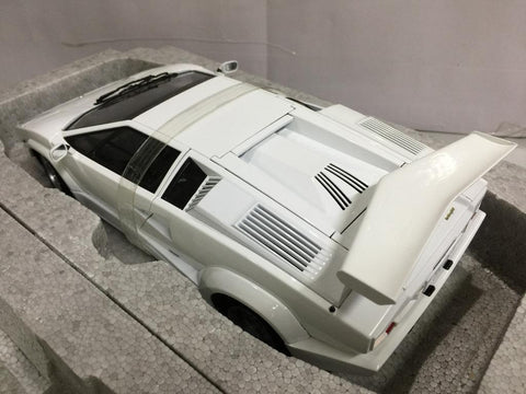 AUTOART 1/18 LAMBORGHINI COUNTACH 25th ANNIVERSARY EDITION WHITE (74537) (PIU500)
