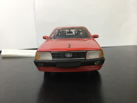 中國一汽 1/24 紅旗 CA7220 轎車 (BUY)