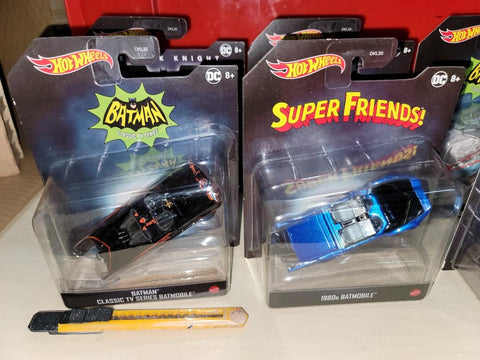 Hotwheels batman batmobile set hot wheels 1/50 mattel dkl20