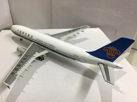 JC WINGS 1/200 CHINA SOUTHERN AIRBUS A300-600R B-2327 (JC2066) (P15M-110)