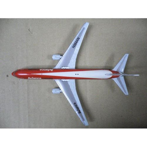 GEMINI JETS 1/400 AVIANCA COLOMBIA BOEING 767-300 N984AN (GJAVA163) (70163) (LOT0190) (PA0)