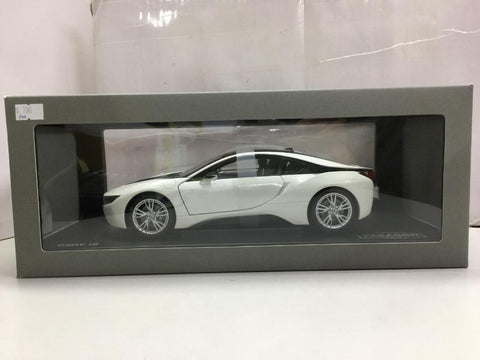 PARAGON 1/18 BMW i8 CRYSTAL WHITE FROZEN GREY (97083) (PA0)