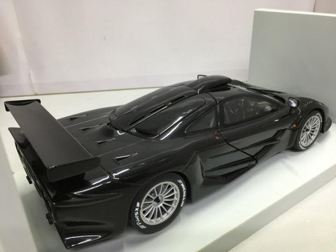 UT MODELS 1/18 McLaren F1 GTR Road Car 1997 Black (26011) (C978-52)