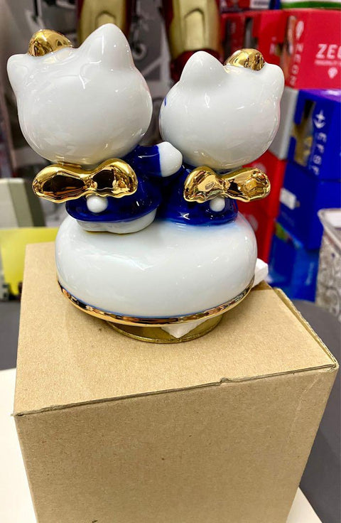 C692/TT50 SANRIO HELLO KITTY ANGEL PORCELAIN WINDUP MUSIC BOX 上鏈陶瓷音樂盒