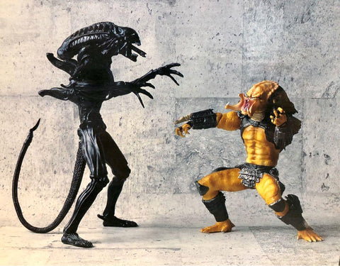 MEDICOM PRE-ASSEMBLED PRE-PAINTED SPECIAL ALIEN VS PREDATOR NON SCALE SOFT VINYL FINISHED MODEL 異形 鐵血戰士 完成品 PIU-270