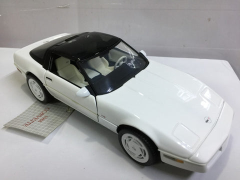 FRANKLIN MINT 1/24 1988 CORVETTE WHITE (97296) (KWA)