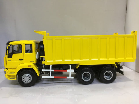 SINOTRUK 1/24 CNHTC HEAVY DUTY TRUCK 重型卡車 (BUY)