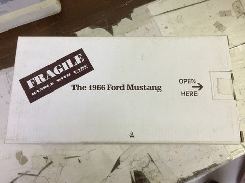 DANBURY MINT 1/24 1966 FORD MUSTANG HARDTOP COUPE (BUY)