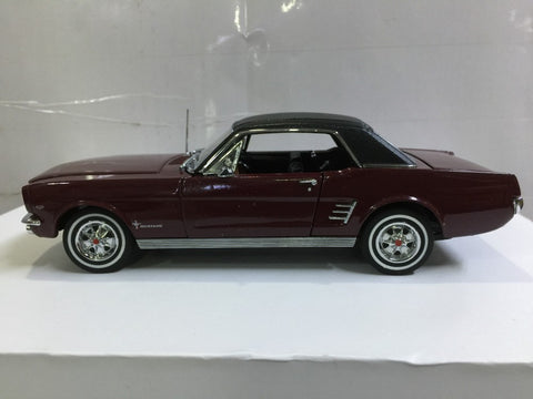 DANBURY MINT 1/24 1966 FORD MUSTANG HARDTOP COUPE (BUY)