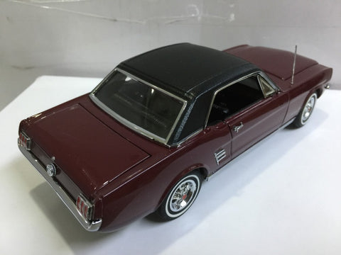 DANBURY MINT 1/24 1966 FORD MUSTANG HARDTOP COUPE (BUY)