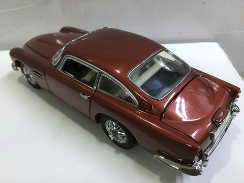 DANBURY MINT 1/24 1964 ASTON MARTIN DB5 (PIU400)