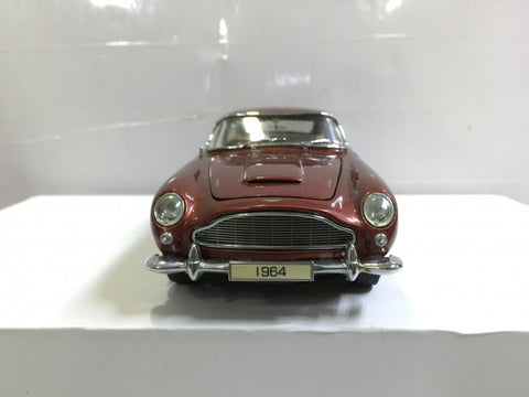DANBURY MINT 1/24 1964 ASTON MARTIN DB5 (PIU400)