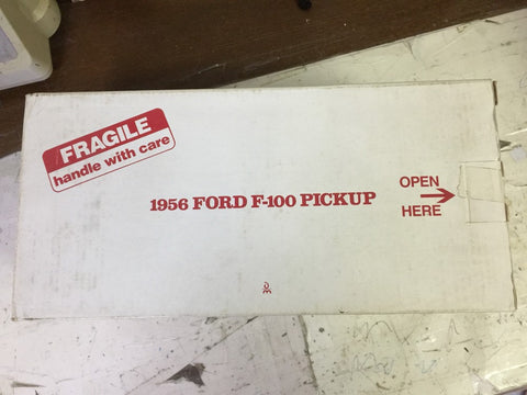 DANBURY MINT 1/24 1956 FORD F-100 PICKUP RED (BUY)